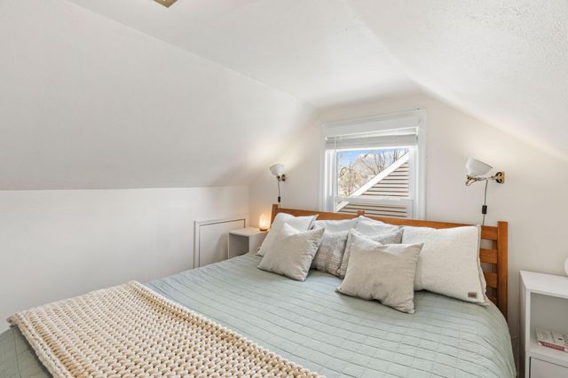 6115 Upton Avenue S, Minneapolis, MN 55410