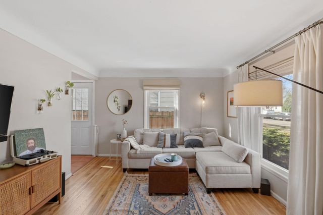 6115 Upton Avenue S, Minneapolis, MN 55410