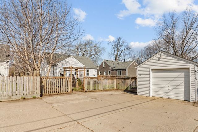 6115 Upton Avenue S, Minneapolis, MN 55410