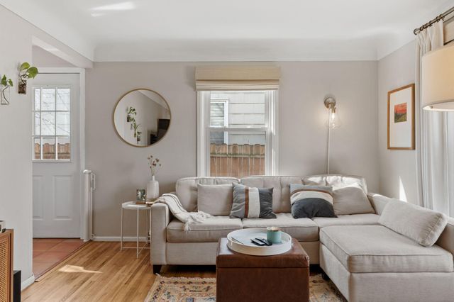 6115 Upton Avenue S, Minneapolis, MN 55410