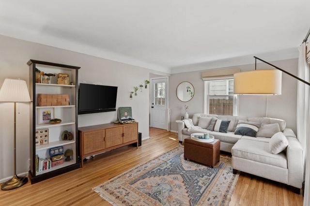 6115 Upton Avenue S, Minneapolis, MN 55410