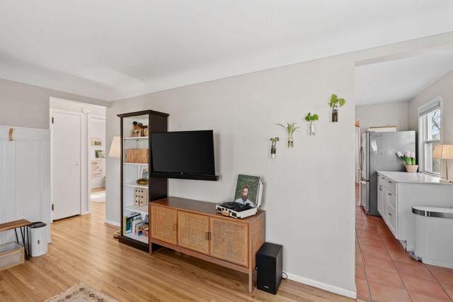 6115 Upton Avenue S, Minneapolis, MN 55410