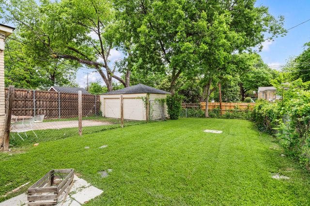 412 N Montreal, Dallas, TX 75208