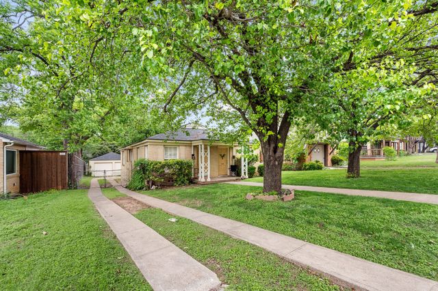 412 N Montreal, Dallas, TX 75208