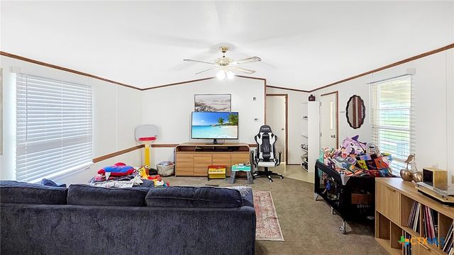 603 E George Street, Port Lavaca, TX 77979