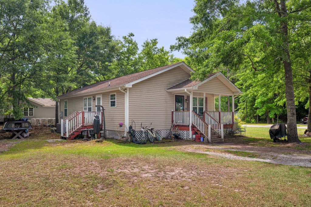 1104 Revelation Court, Johns Island, SC 29455