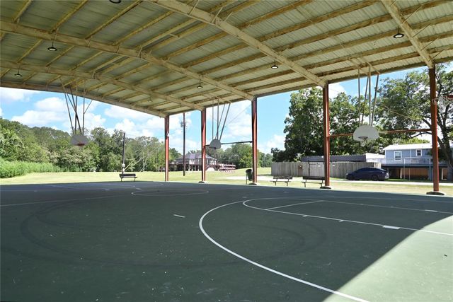 111 6th Street, Rosenberg, TX 77471