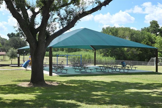 111 6th Street, Rosenberg, TX 77471