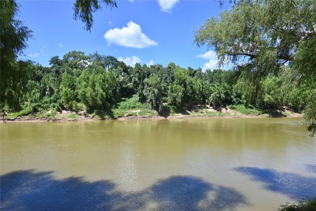 111 6th Street, Rosenberg, TX 77471