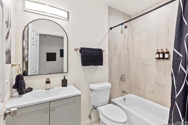 1923 Dawson, San Antonio, TX 78202