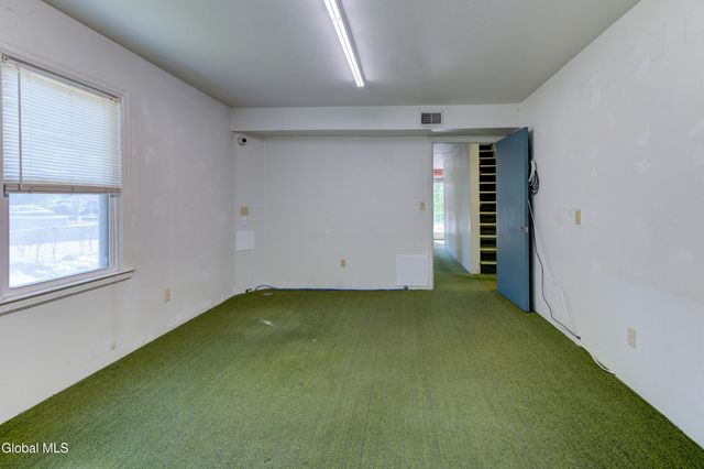 34 Russell Road, Colonie, NY 12205