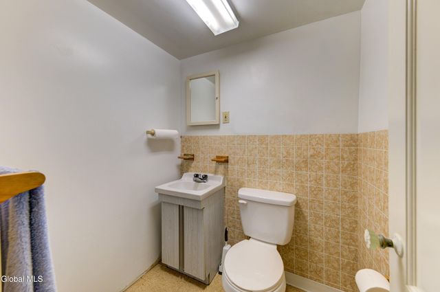 34 Russell Road, Colonie, NY 12205