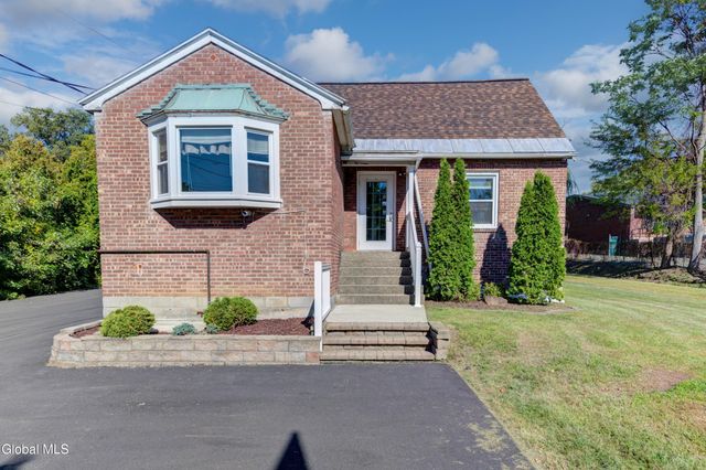 34 Russell Road, Colonie, NY 12205