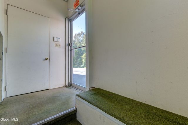 34 Russell Road, Colonie, NY 12205