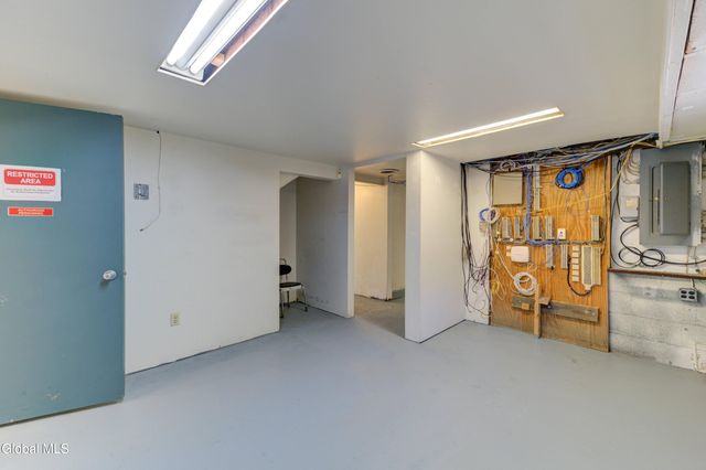 34 Russell Road, Colonie, NY 12205