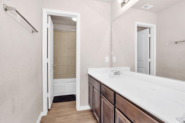 4318 Mcgregor Bluff Lane, Conroe, TX 77304