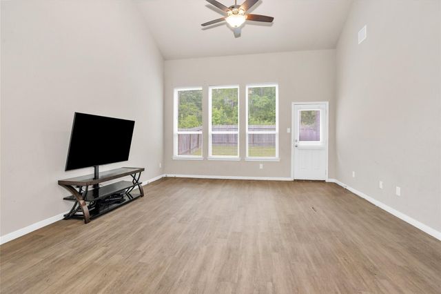 4318 Mcgregor Bluff Lane, Conroe, TX 77304