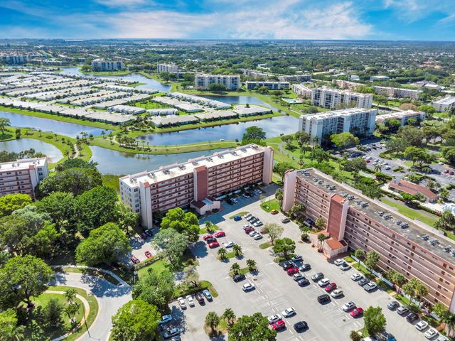 14575 Bonaire Blvd 202, Delray Beach, FL 33446