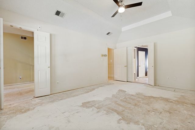1109 Wild Cherry Drive, Carrollton, TX 75010