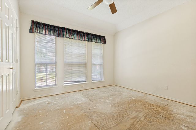 1109 Wild Cherry Drive, Carrollton, TX 75010