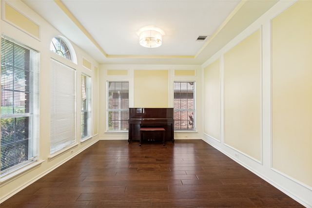 1109 Wild Cherry Drive, Carrollton, TX 75010