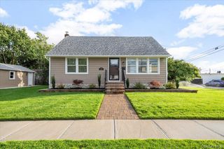 168 Martens Avenue, Valley Stream, NY 11580