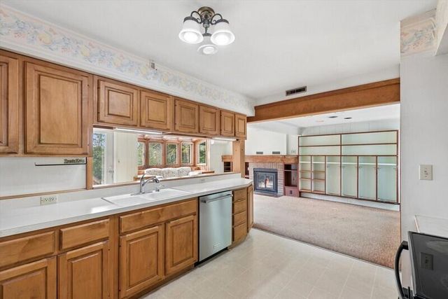 415 Ridgeway Street, St. Joseph City, MI 49085