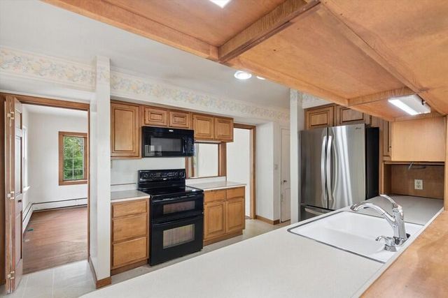 415 Ridgeway Street, St. Joseph City, MI 49085