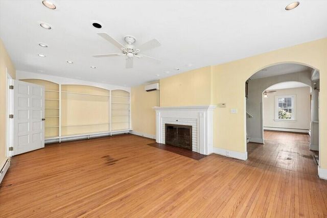 415 Ridgeway Street, St. Joseph City, MI 49085