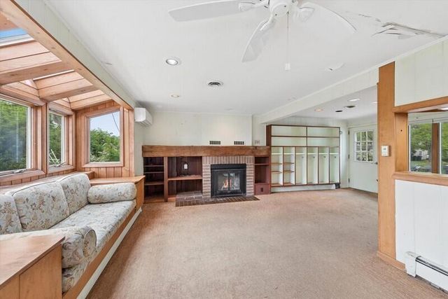 415 Ridgeway Street, St. Joseph City, MI 49085