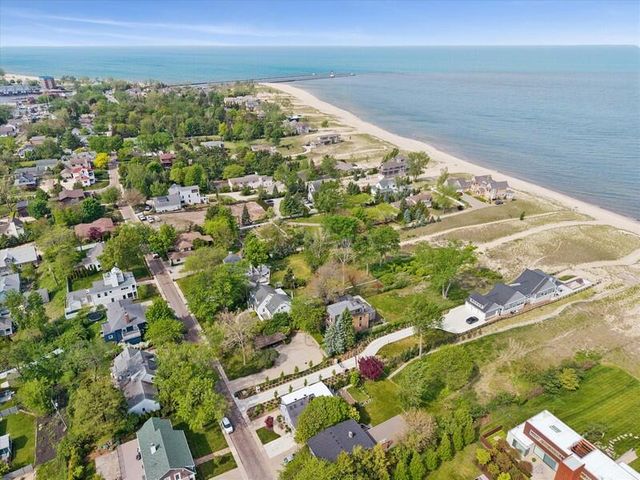 415 Ridgeway Street, St. Joseph City, MI 49085