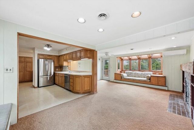 415 Ridgeway Street, St. Joseph City, MI 49085