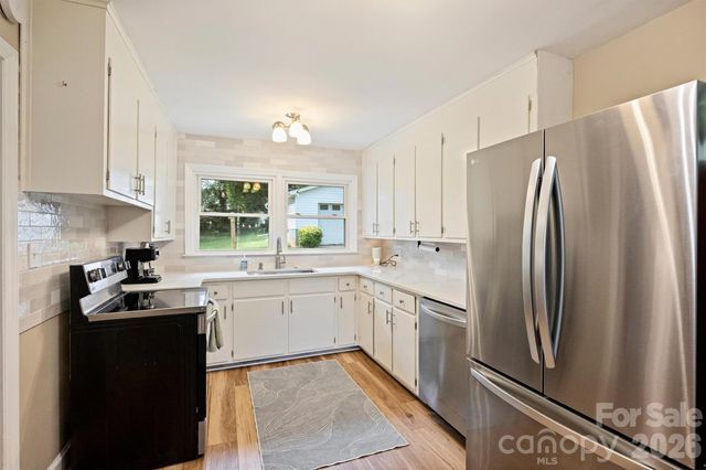 2816 Shamrock Drive, Charlotte, NC 28205