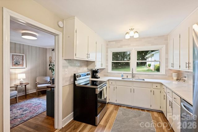 2816 Shamrock Drive, Charlotte, NC 28205
