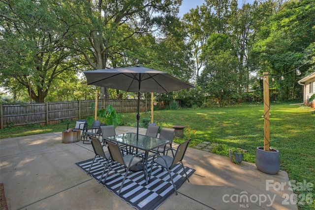2816 Shamrock Drive, Charlotte, NC 28205
