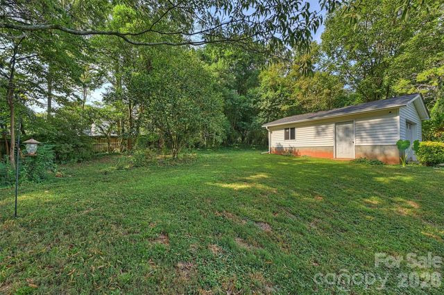 2816 Shamrock Drive, Charlotte, NC 28205