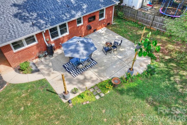 2816 Shamrock Drive, Charlotte, NC 28205