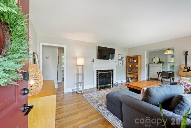 2816 Shamrock Drive, Charlotte, NC 28205