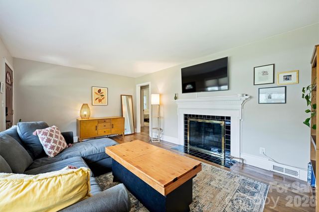 2816 Shamrock Drive, Charlotte, NC 28205
