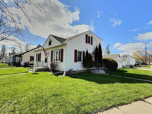 743 MADISON STREET, Neenah, WI 54956