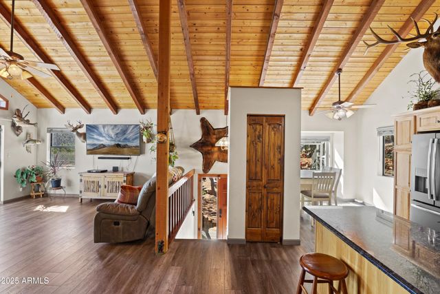 9386 W COYOTE Drive, Strawberry, AZ 85544