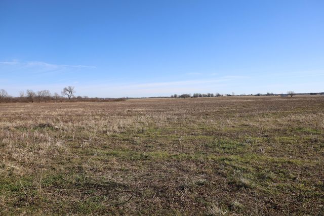 1152 Skyline Road, Seymour, MO 65746