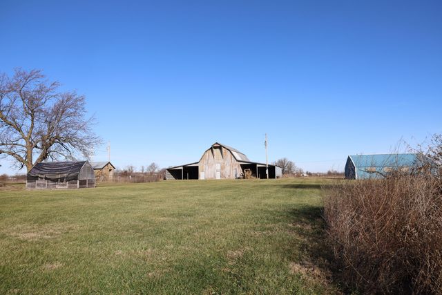 1152 Skyline Road, Seymour, MO 65746