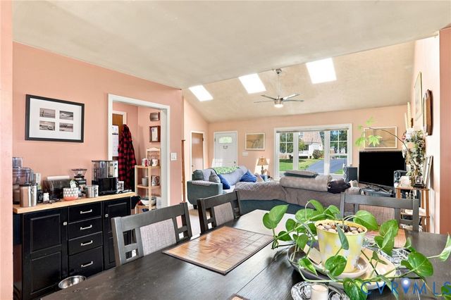 7041 Snaffle Ct, Mechanicsville, VA 23111