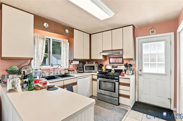 7041 Snaffle Ct, Mechanicsville, VA 23111