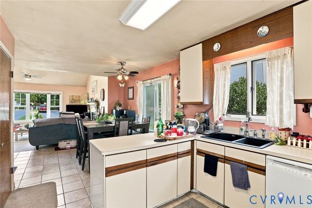 7041 Snaffle Ct, Mechanicsville, VA 23111