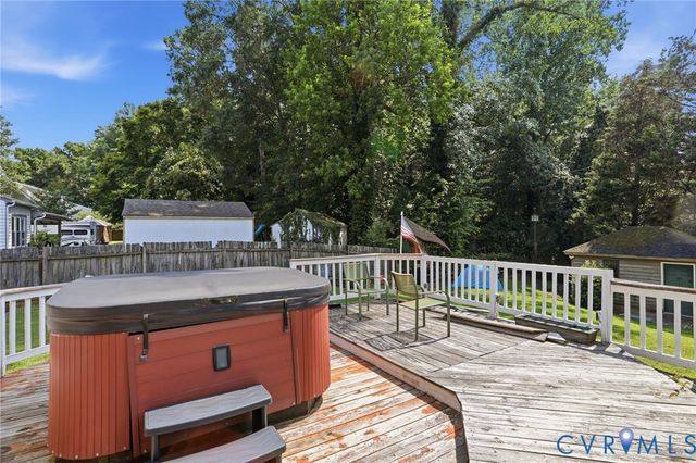 7041 Snaffle Ct, Mechanicsville, VA 23111