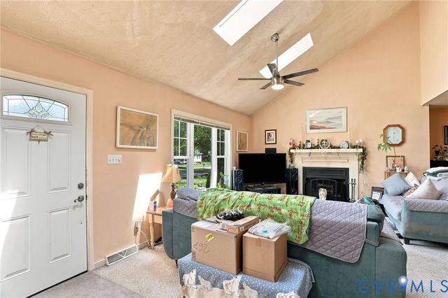 7041 Snaffle Ct, Mechanicsville, VA 23111