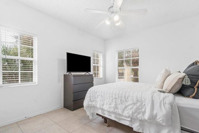 10288 Fox Trail Road S 312, Royal Palm Beach, FL 33411