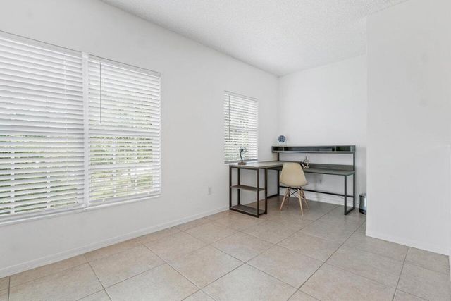 10288 Fox Trail Road S 312, Royal Palm Beach, FL 33411